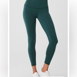 ALO Yoga NWOT 7/8 high waist airbrush leggings in midnight green